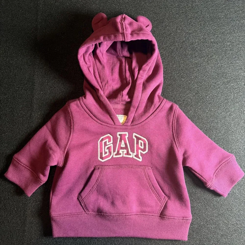 Gap Pullover Sweatshirt - 0-3 Months -N18